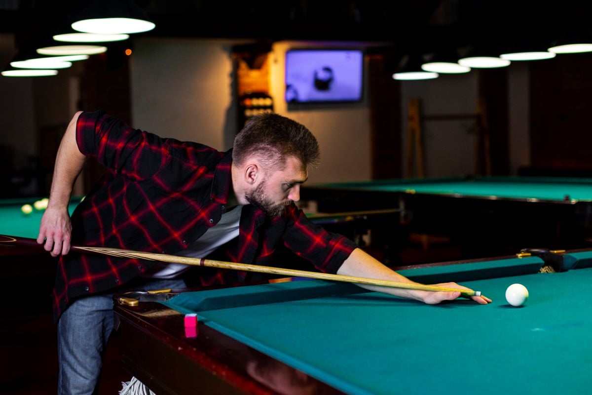 How To Shop A Billiards Table