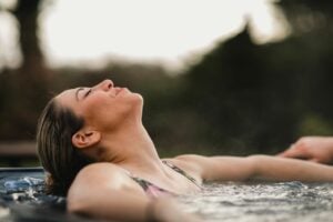 health benefits hot tubs